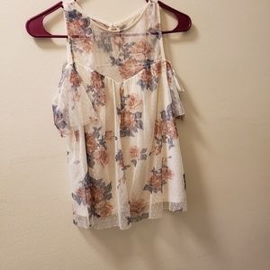 IZ byer cold shoulder top